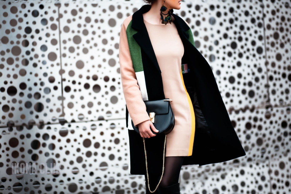 Модное женское пальто из шерсти MSGM. Зеленый / белый / черный / бежевый оттенок ткани.