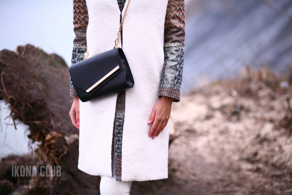 Стритстайл | Модный образ | Белое пальто и брюки